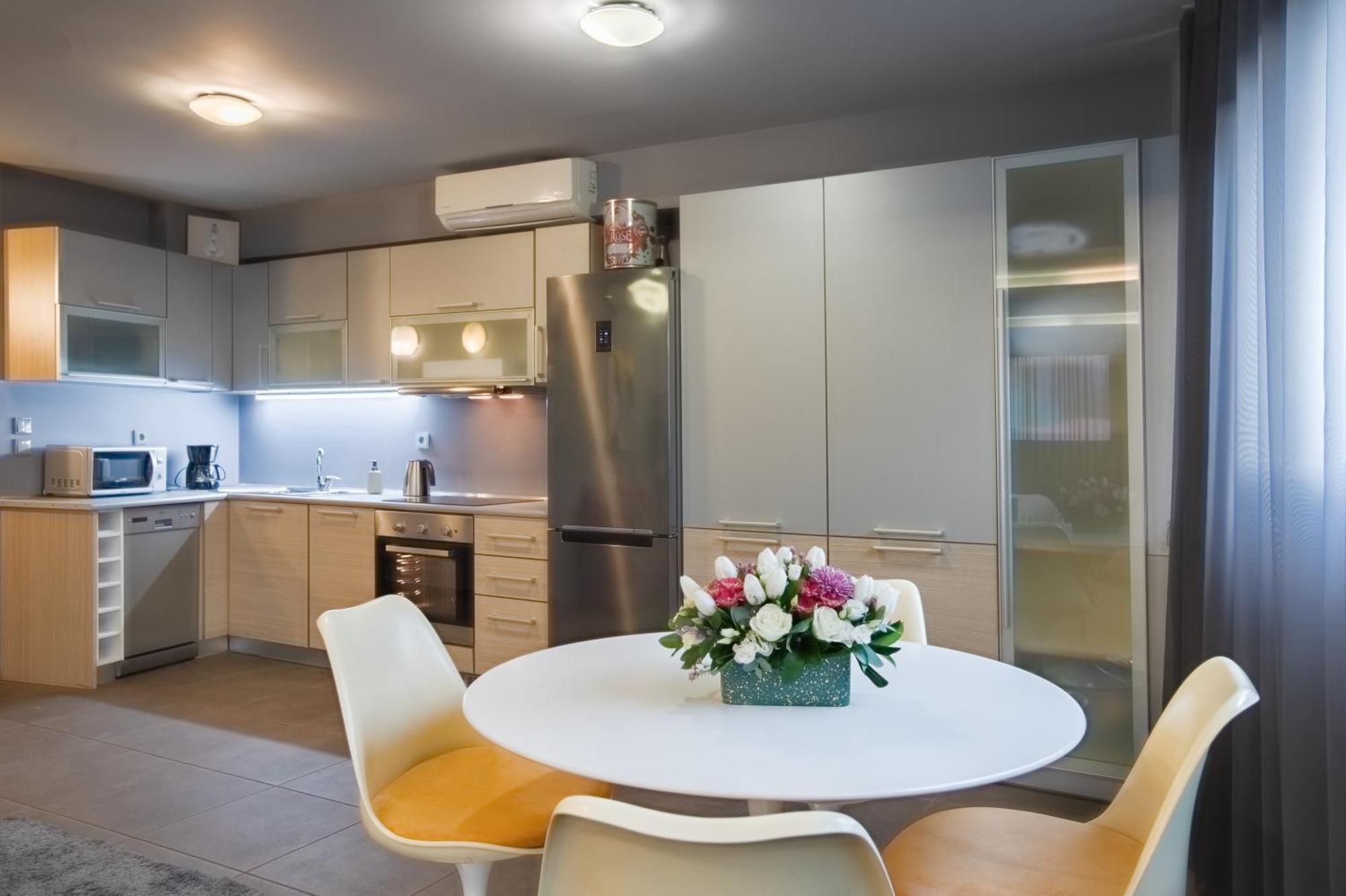 Boutique Apartment In Athens Center מראה חיצוני תמונה